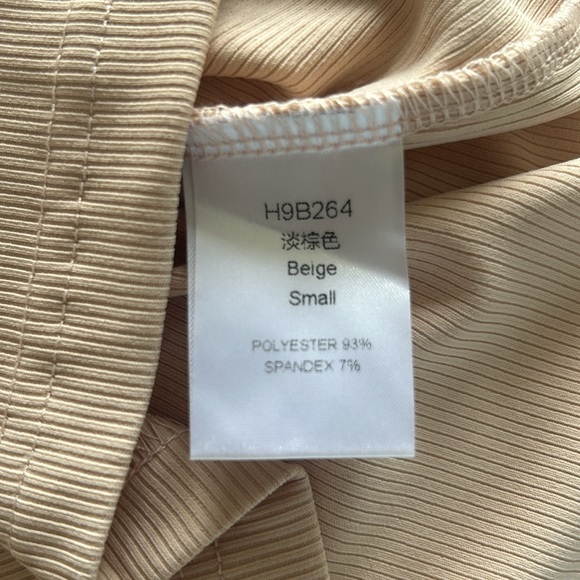 Klousilover Top - Picture 3 of 3